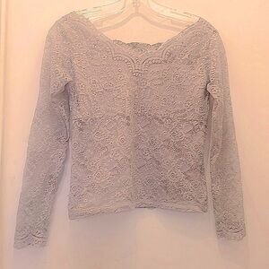 Rope Picnic rose patterned lace cropped blouse in gray